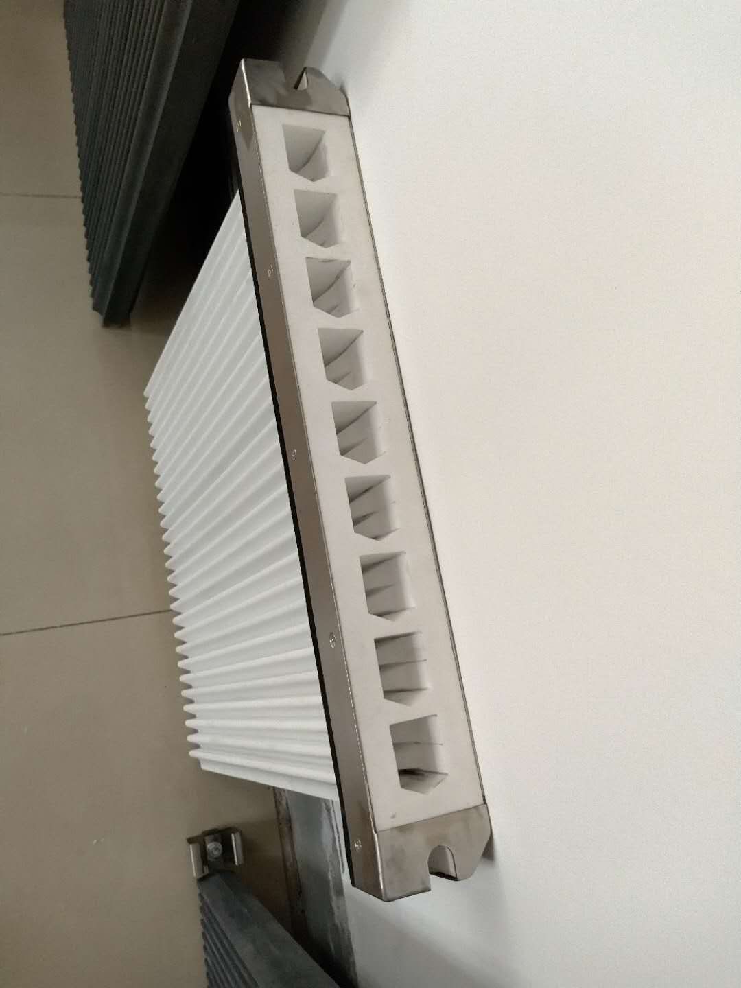 防靜電塑燒板除塵器的特點(圖1) 防靜電塑燒板濾芯